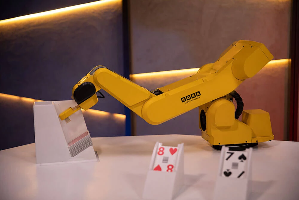 25235-robo-croupier-creedroomz-live-casino.jpg